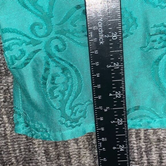 Alfred Dunner Women’s Size 10 Petite See Through Sea Horse Button Down Blouse - Picture 4 of 5